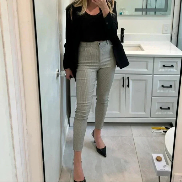 Dynamite “Christy” Pant NWOT - Picture 1 of 6